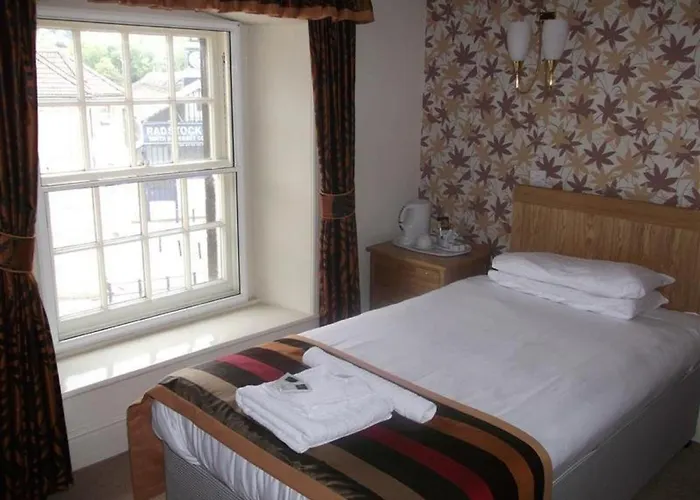 Radstock Hotel – RelaxInnz